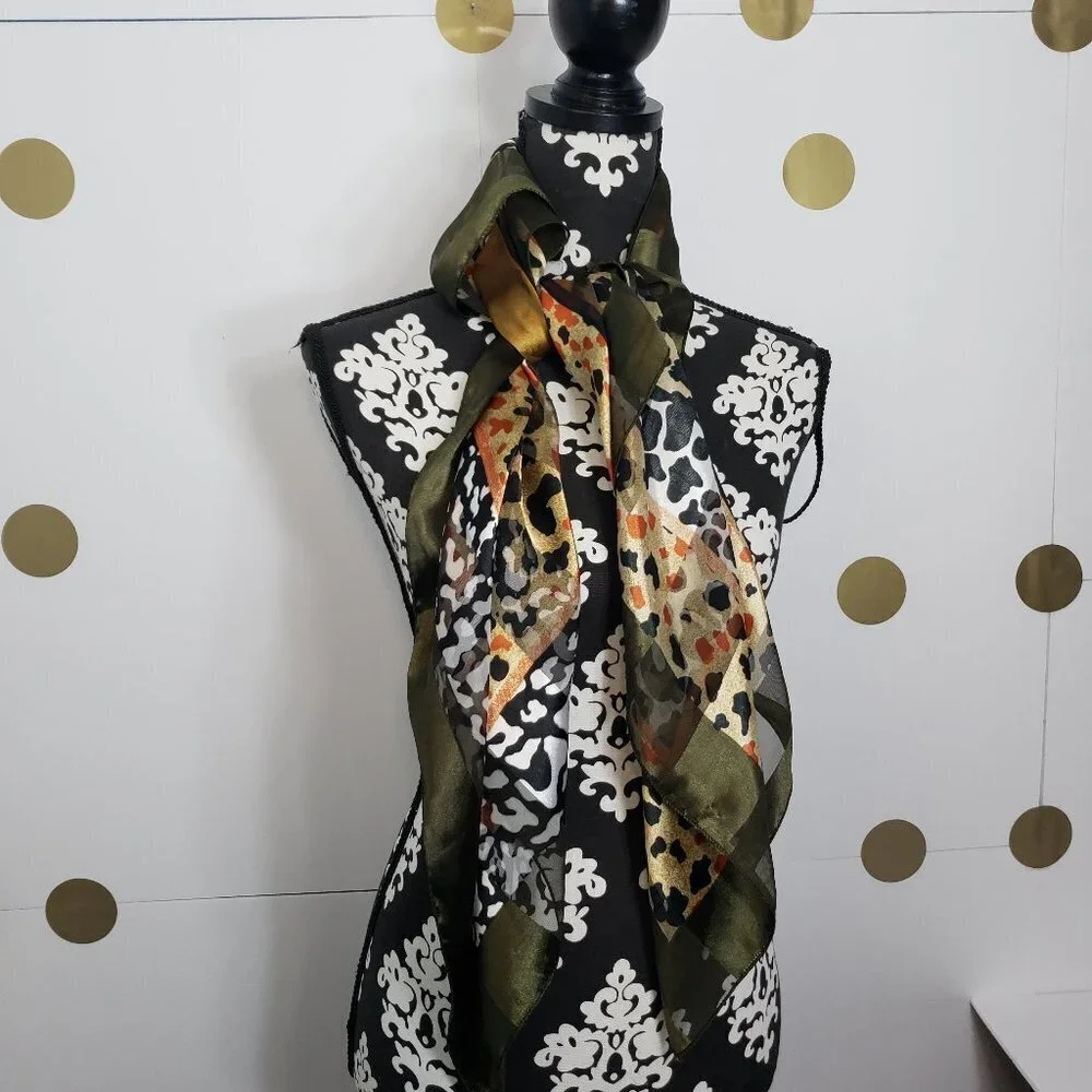 Women's Multicolored Animal Print Square‎ Scarf